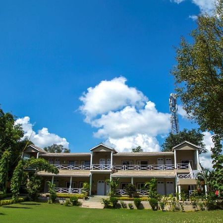Tiger'S Den Resort Bandhavgarh National Park Exterior foto
